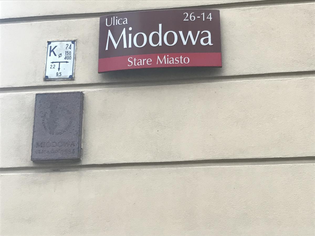 Stare Miasto Miodowa 26 Appartement Warschau Buitenkant foto