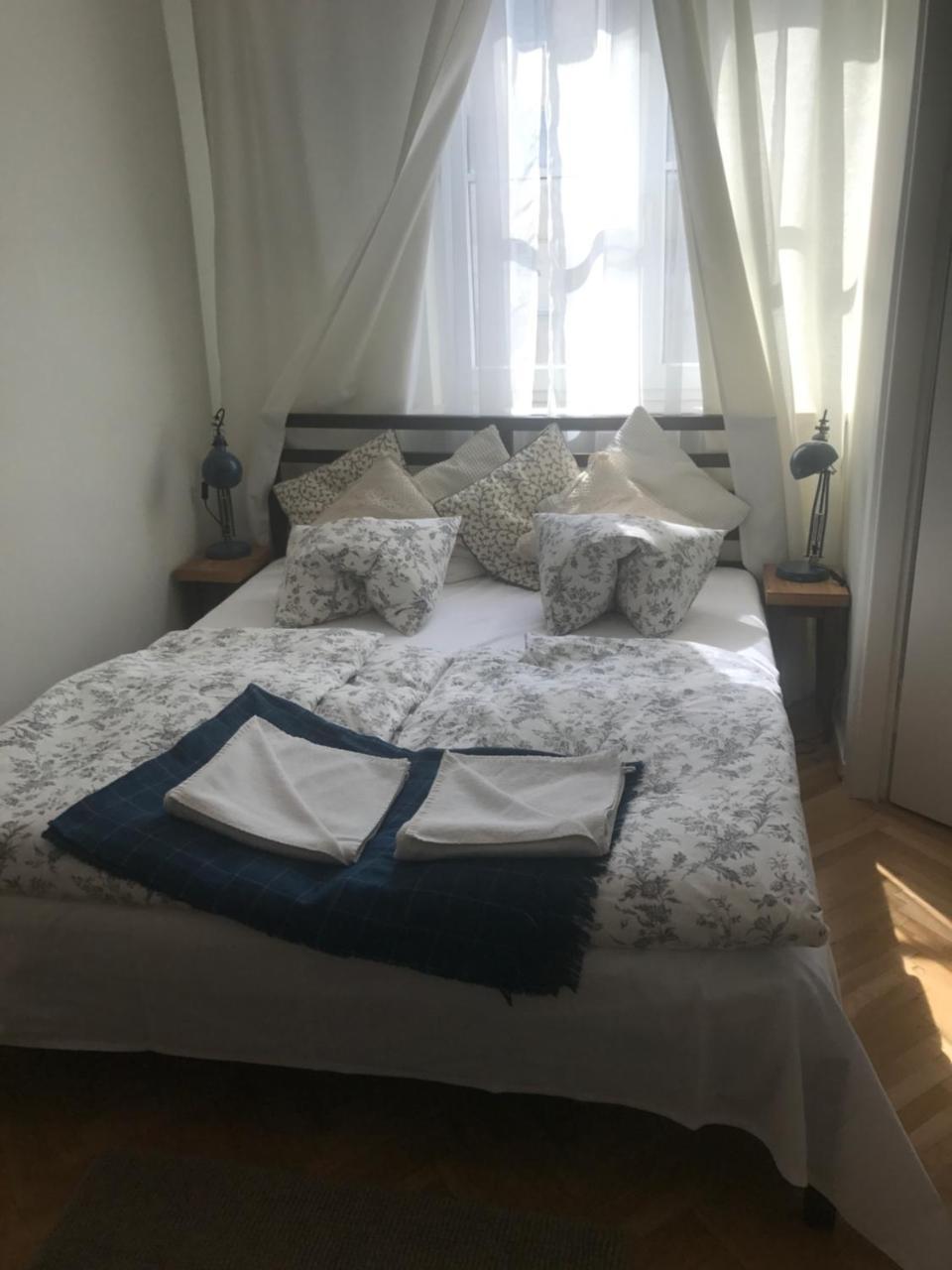 Stare Miasto Miodowa 26 Appartement Warschau Buitenkant foto