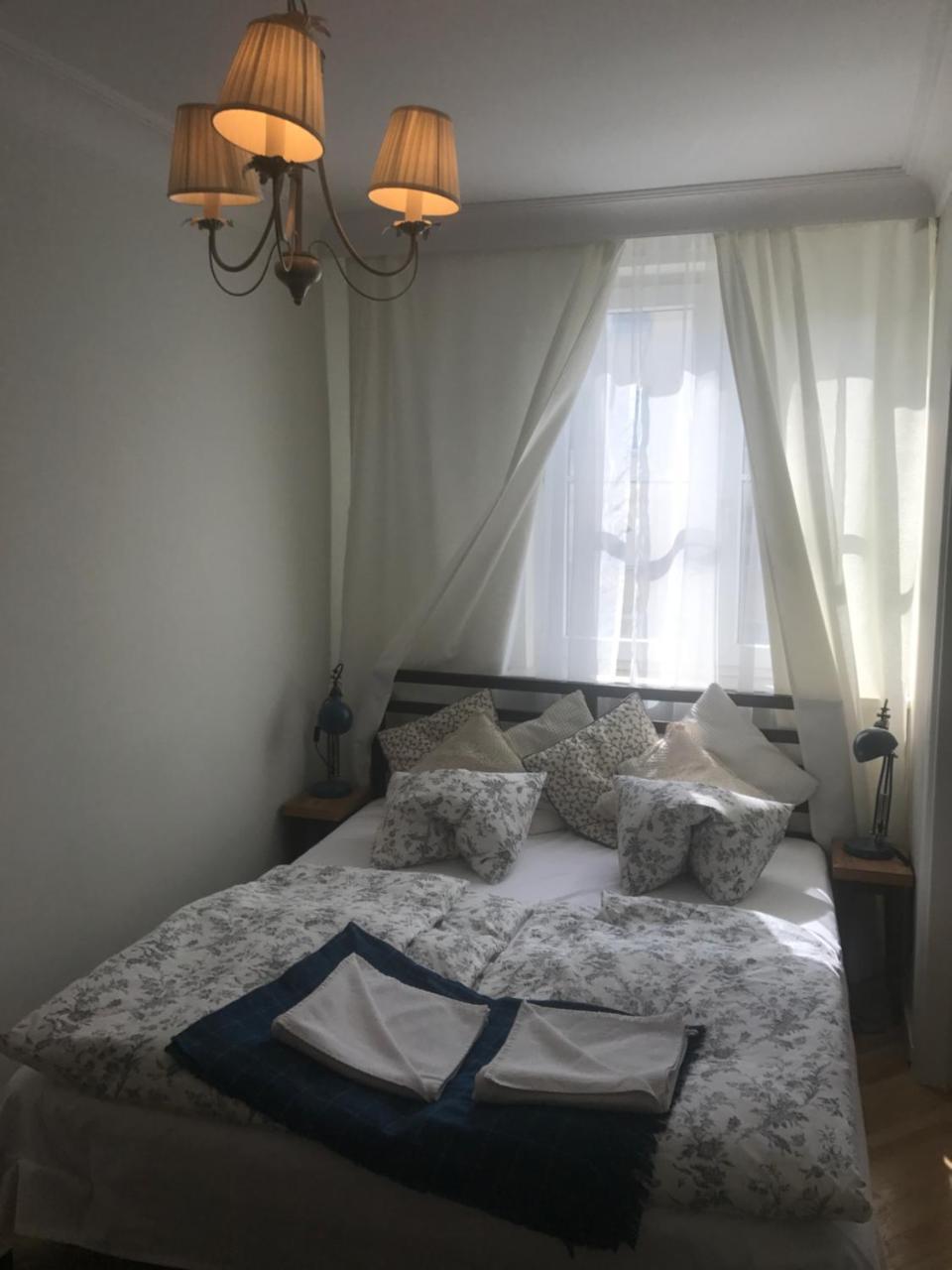 Stare Miasto Miodowa 26 Appartement Warschau Buitenkant foto